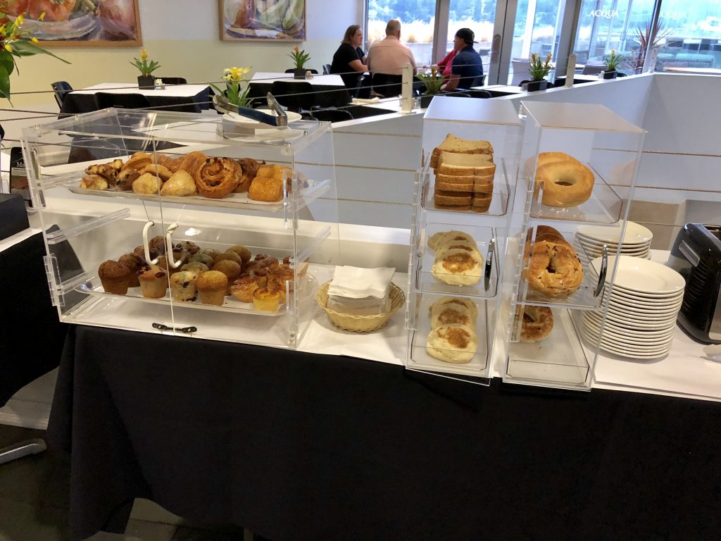 Aqua Hotel Mill Valley- Complimentary breakfast (Bagels, breads, pastries)
